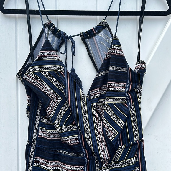 Stylish jumpsuit, adjustable straps, open bag, forgiving material, negotiable - Picture 2 of 7